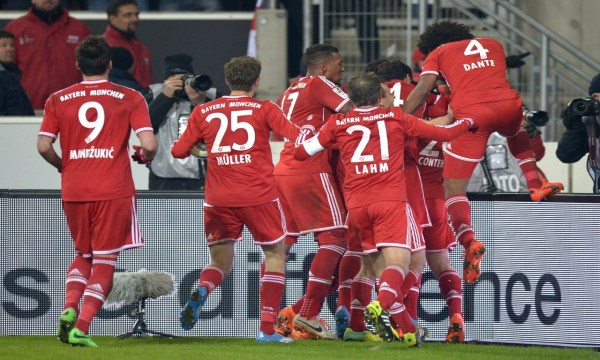  拜仁客场逆转斯图加特 穆西亚拉双响建功  